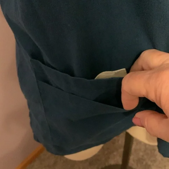 Landau Nurse Scrub Top, Short sleeve, size medium, dark teal - Picture 7 of 13